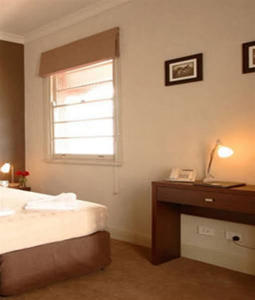 Royal Hotel גימפי מראה חיצוני תמונה